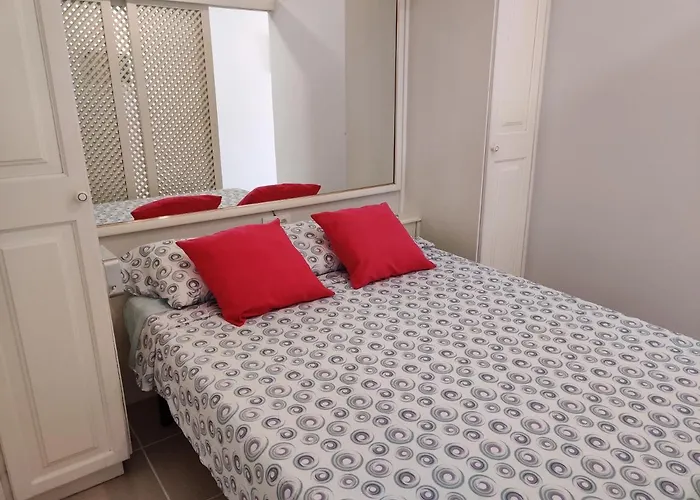 Seafront Royal Garden Mile Apartament *